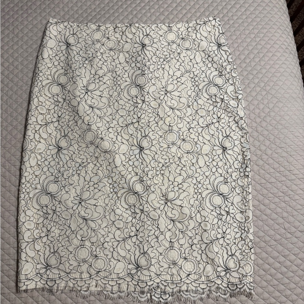 LOFT Floral Lace Pencil Skirt - Cream and Black